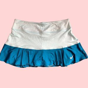 LIKE NEW Nike Tennis Skirt